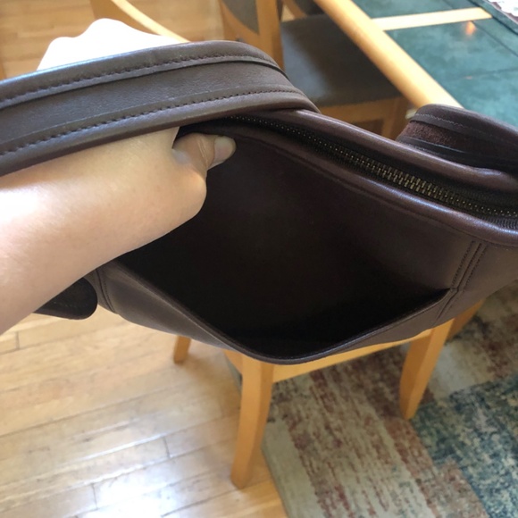 Coach Legacy Vintage 9816 Chocolate Brown - Picture 6 of 16